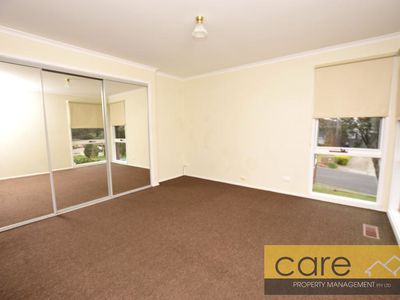 15 Meredith Crescent, Hampton Park