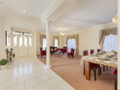 53 Tanbridge Way, Warranwood