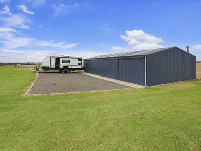 695 Princes Highway, Illowa