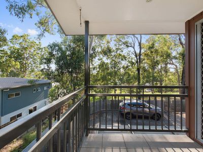 17 / 8 Lackeen Street, Everton Park