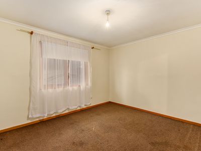 21 ENGLISH DRIVE, Millicent