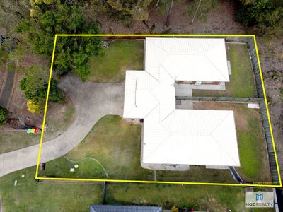 35 Bangalow Crescent, Raceview