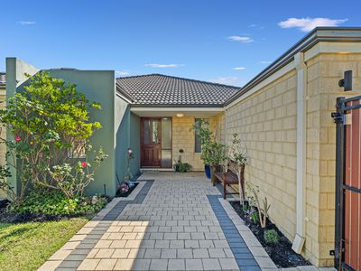 13 Sorrento Turn, Secret Harbour