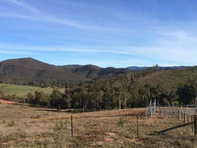 C /  A 77B Ashwin Road, Howqua