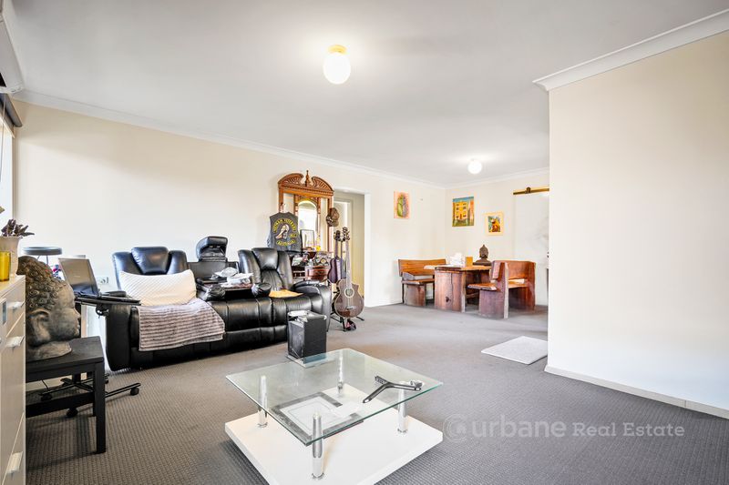 30 and 30A Manila Road, Lethbridge Park