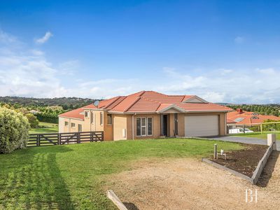 11 Craig Parry Drive, Hidden Valley