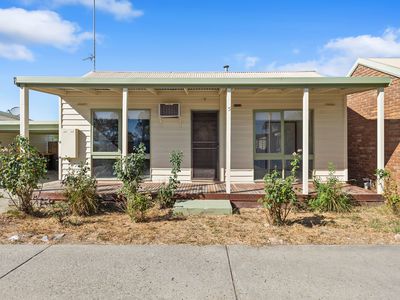 5 / 2-6 Albert Street, Seymour