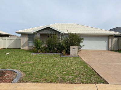 15B Apsley Cresecent, Dubbo