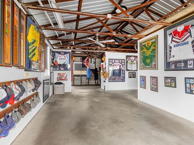 2 Ninth Street, Weston