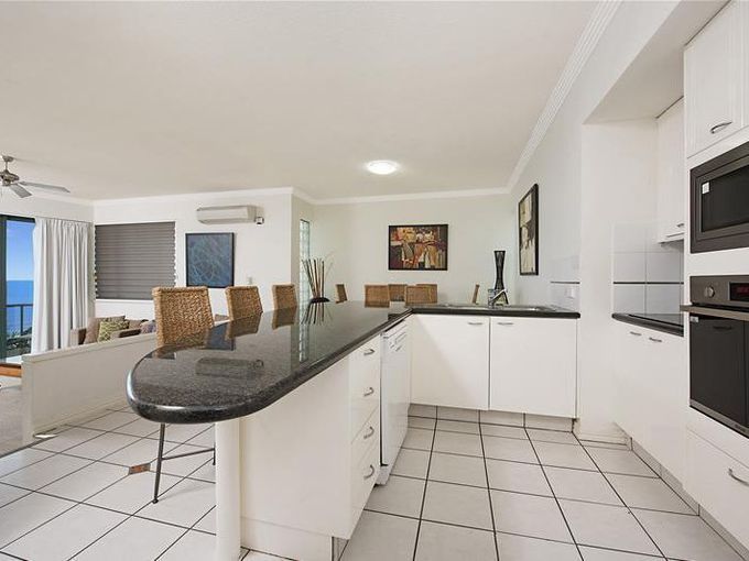 7 / 10 Marina Walk, Alexandra Headland