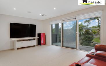 12 Gordon Avenue, Summerland Point