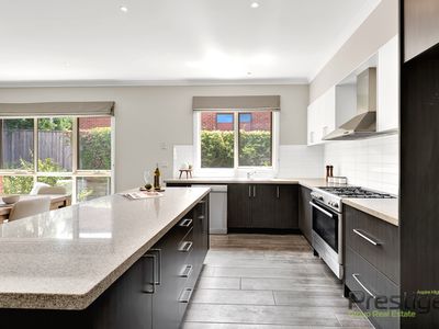 11 Athalie Rise, Doreen