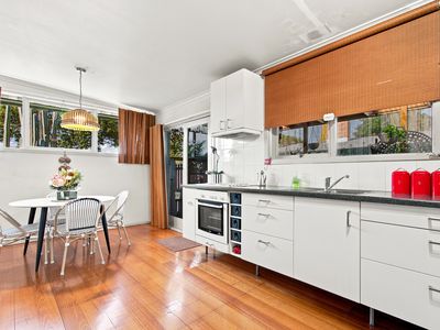 13 Weir Street, Sale
