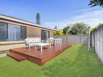 2 / 35 Riviera Avenue, Tweed Heads West