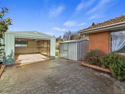 5 Priestley Crescent, Seymour