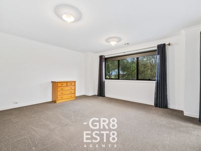 51 AQUATIC DRIVE, Cranbourne West