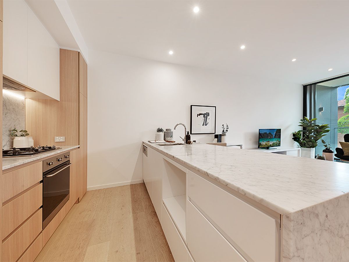 215 / 28-30 Anderson Street, Cha...