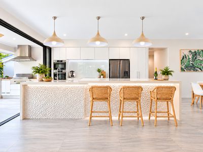 32 Iridescent Drive, Trinity Park