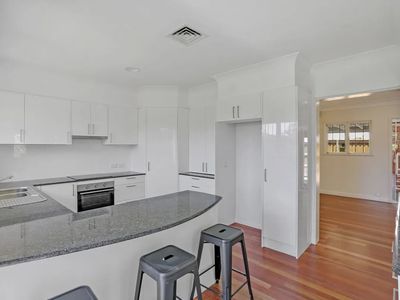 14 Tenth Avenue, St Lucia