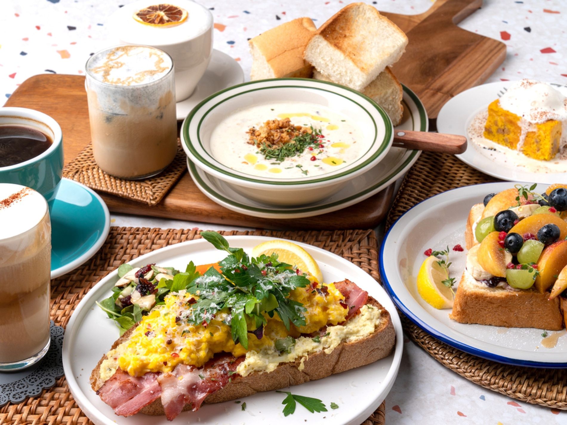 Well-Appointed Cafe - Prime Bayside Location