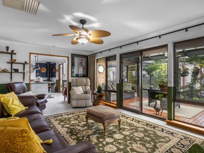 52 Norman Avenue, Normanville