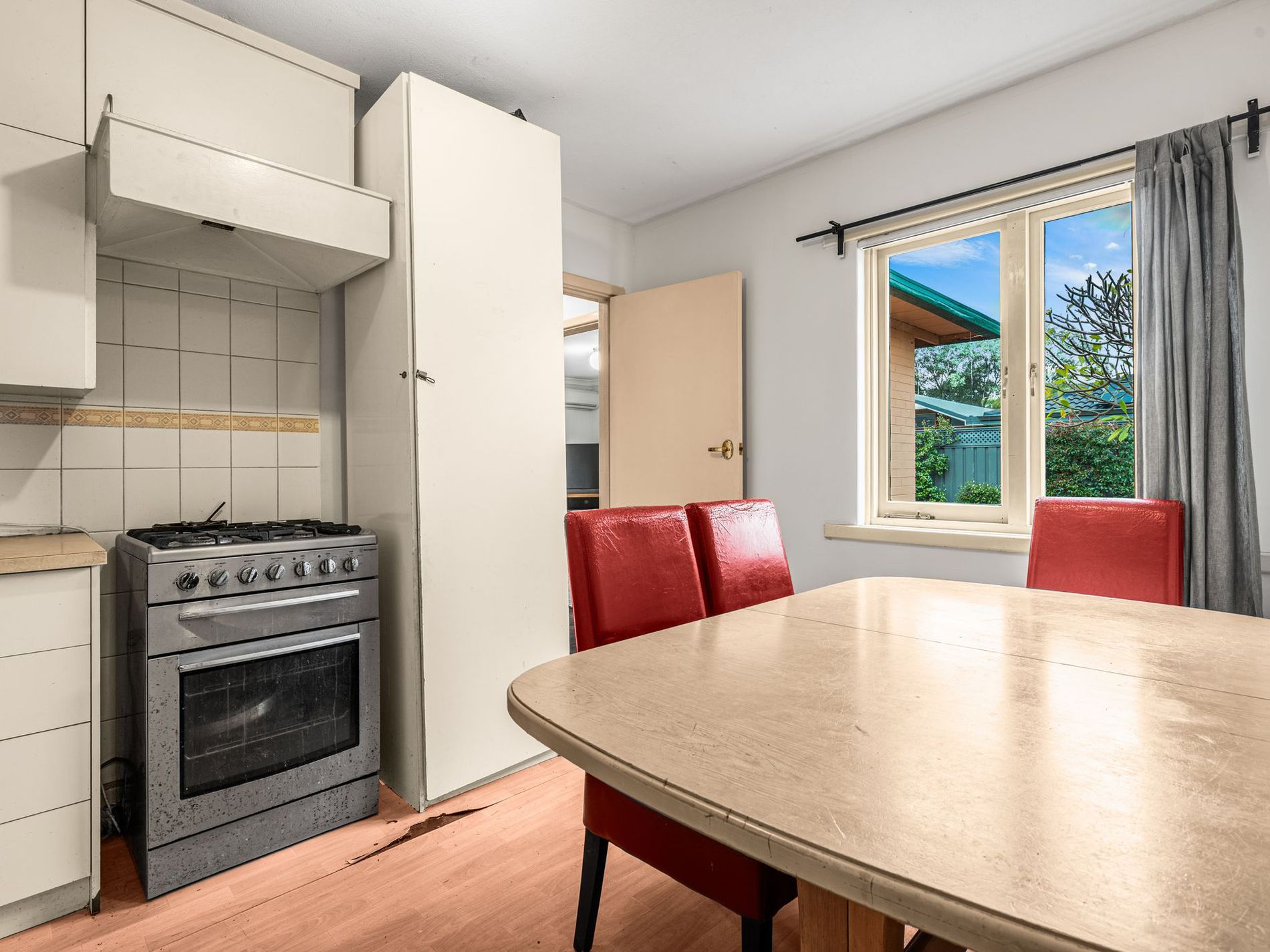 2 Bates Loop, Lockridge