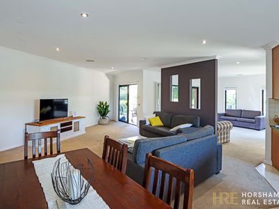 1 Rushbrook Close, Horsham