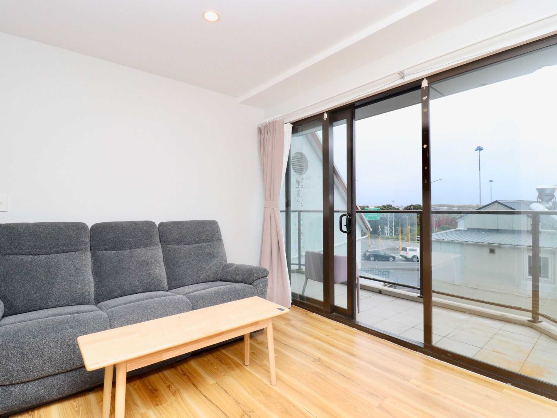 306 / 135 Vincent Street, City Centre
