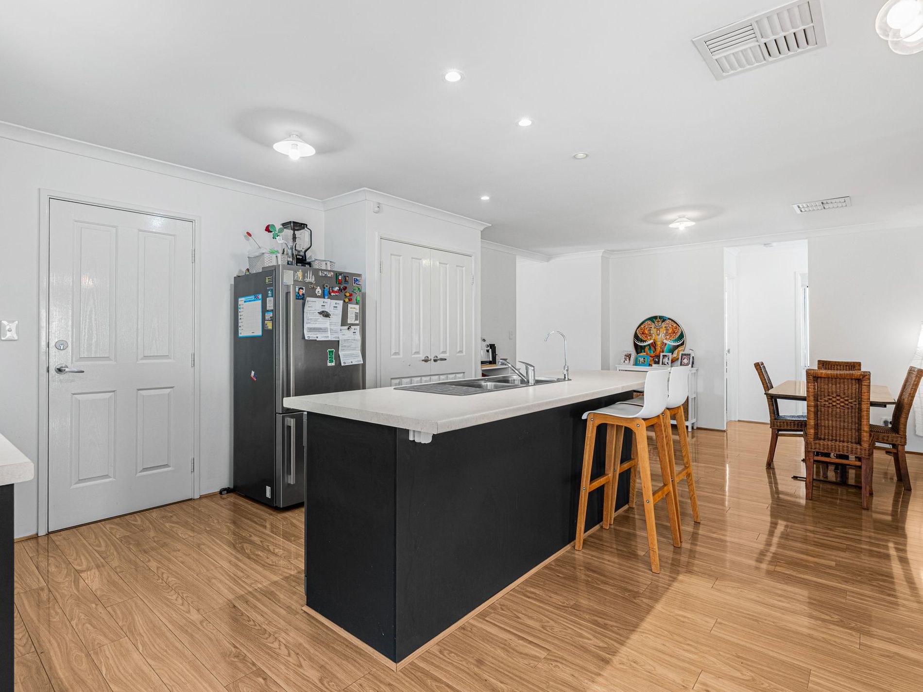 37 Millot Vista, Caversham