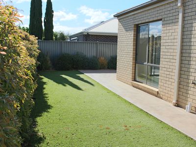 11 Grebe Court, Lara