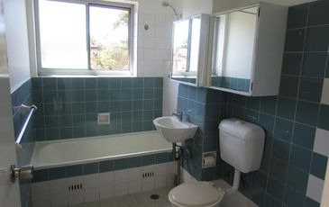 9 / 3 Barber Ave, Eastlakes