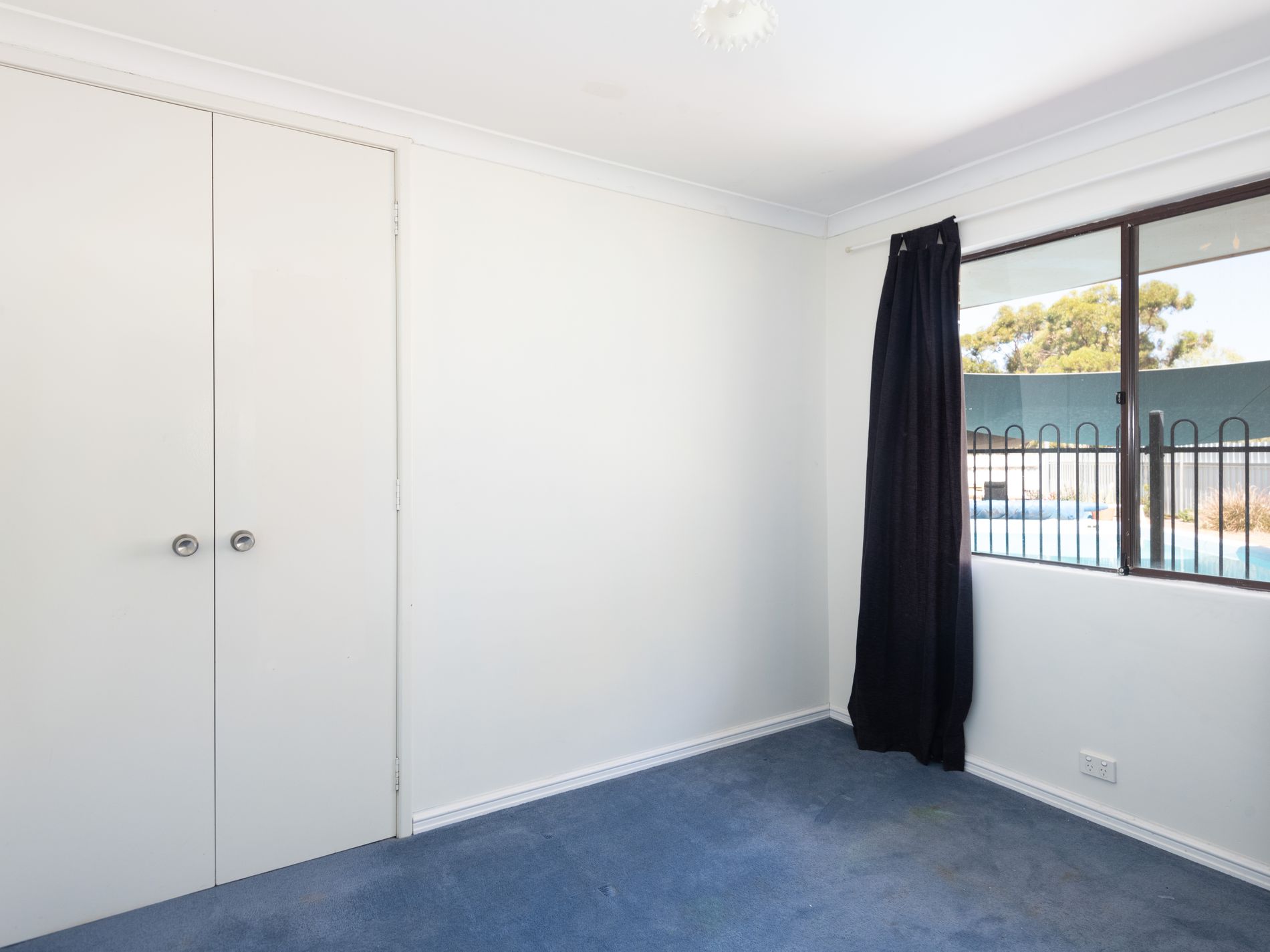 17 Littlewood Place, West Lamington