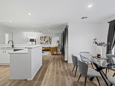 8 Little Acre Cl, Langwarrin