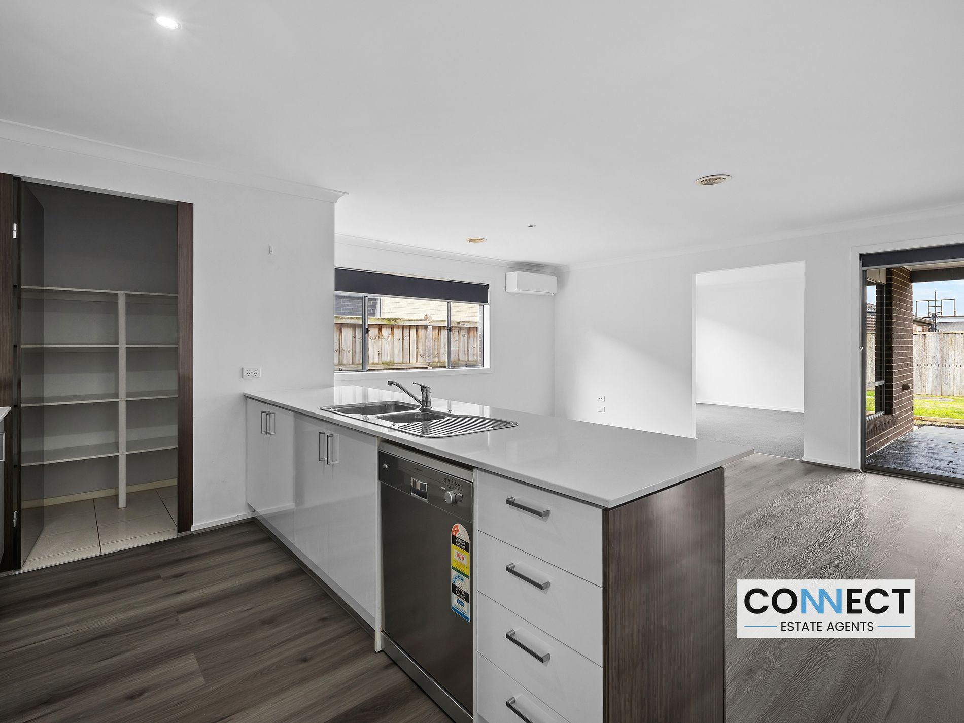 33 Leyland Drive, Narre Warren South