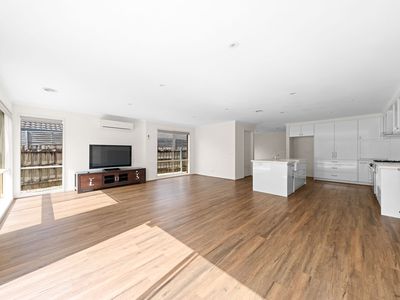 9 Sirens Place, Hallam