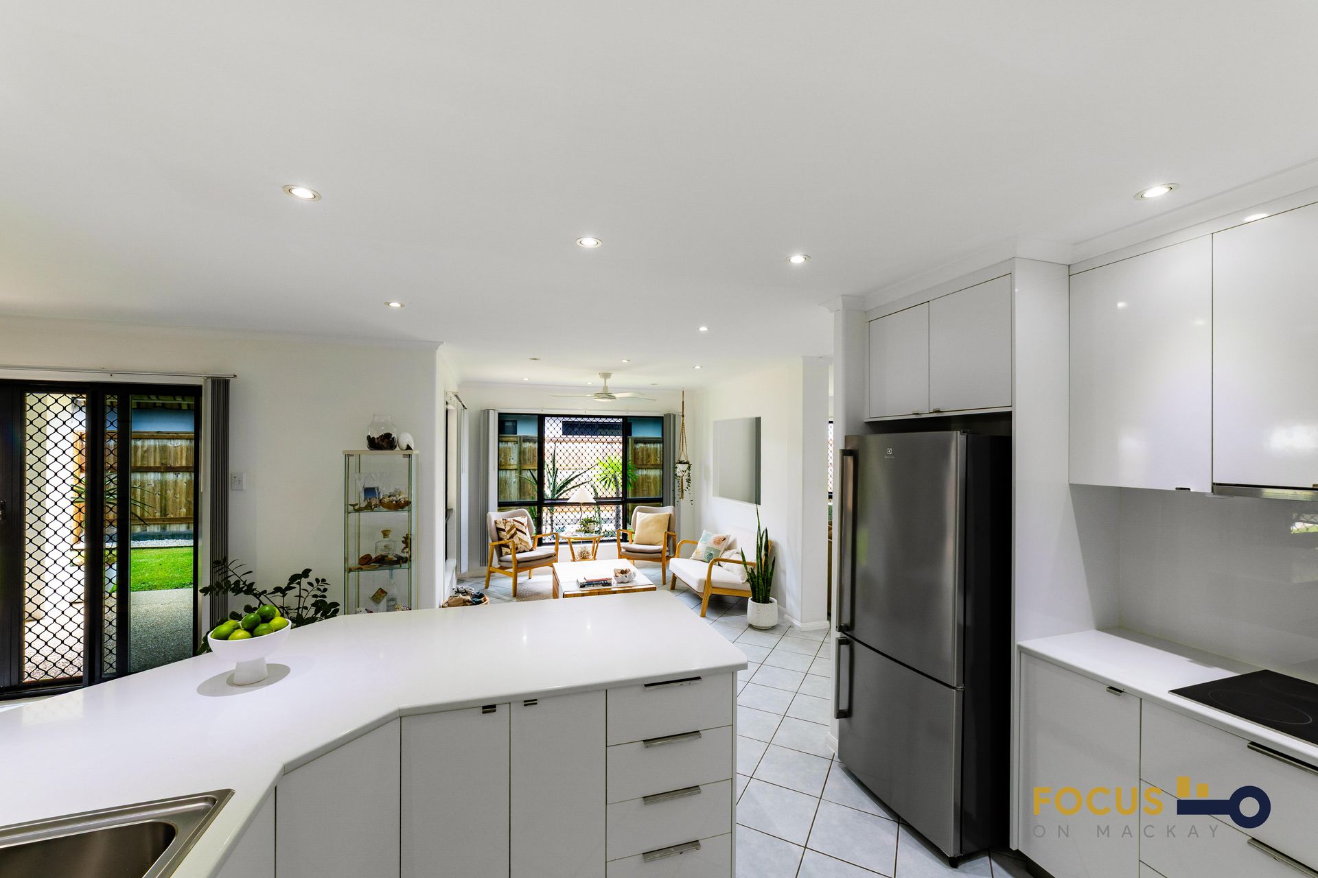 7 Kensington Court, Glenella