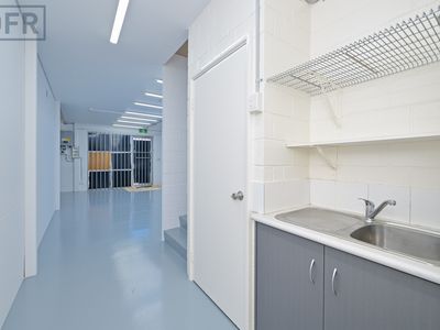 4 / 84 Barberry Way, Bibra Lake