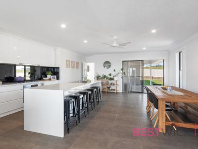 4 O'farrell Place, Kelso