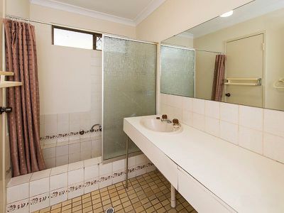 1 / 15 Rentney Way, Willetton