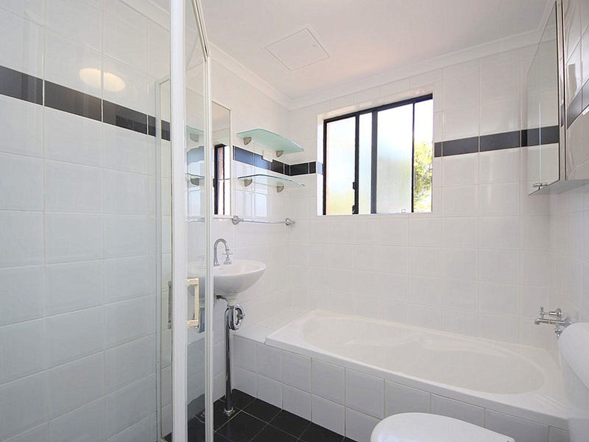 8 / 13 Gordon Street, Bankstown