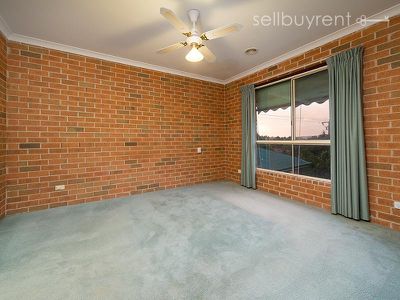 1 HELSINGOR AVENUE, Wodonga