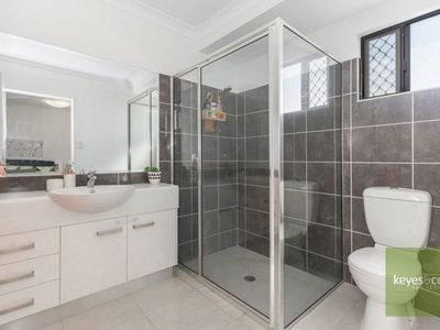 4 Truman Way, Mount Louisa