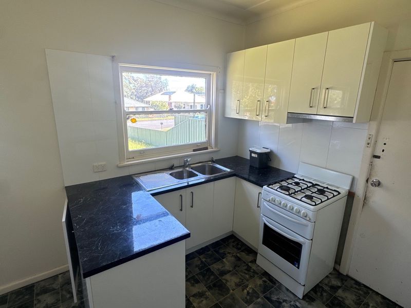 8 Douglas Road, Fernhill