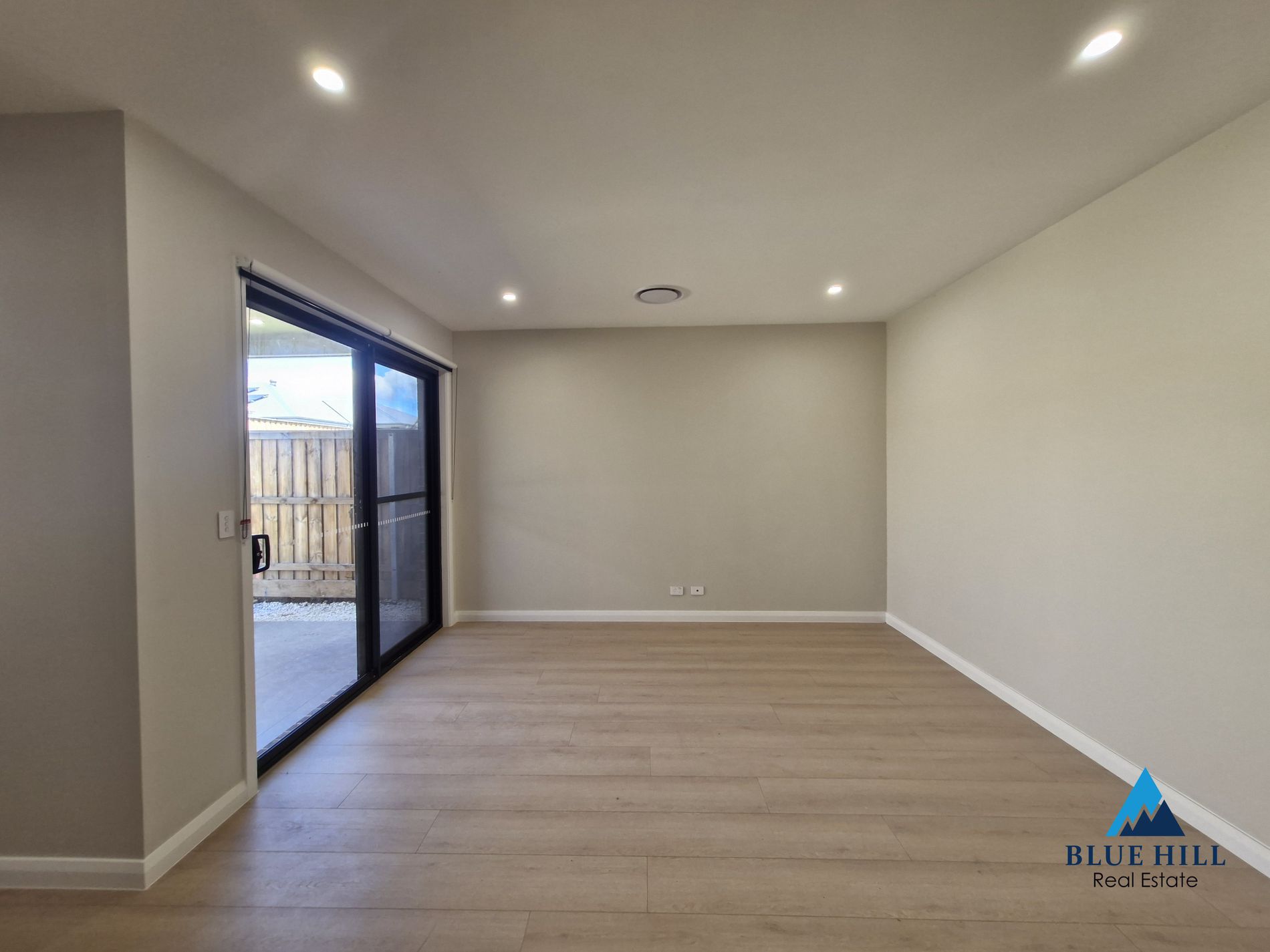 77 Malachite Street, Chisholm