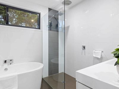 10-12 Nalong Street, Rye