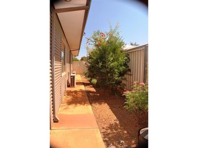 46 Braeside Street, Newman