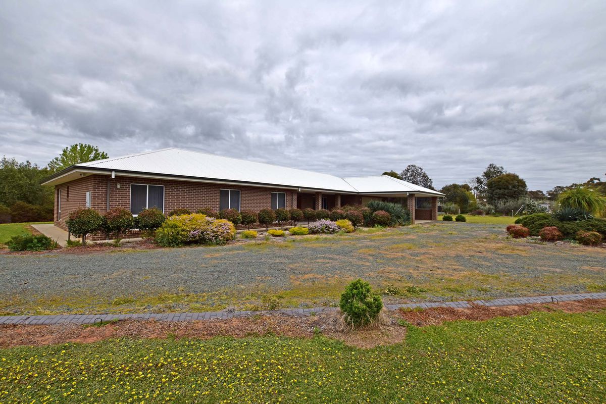 2 Jenmar Drive, Kyabram