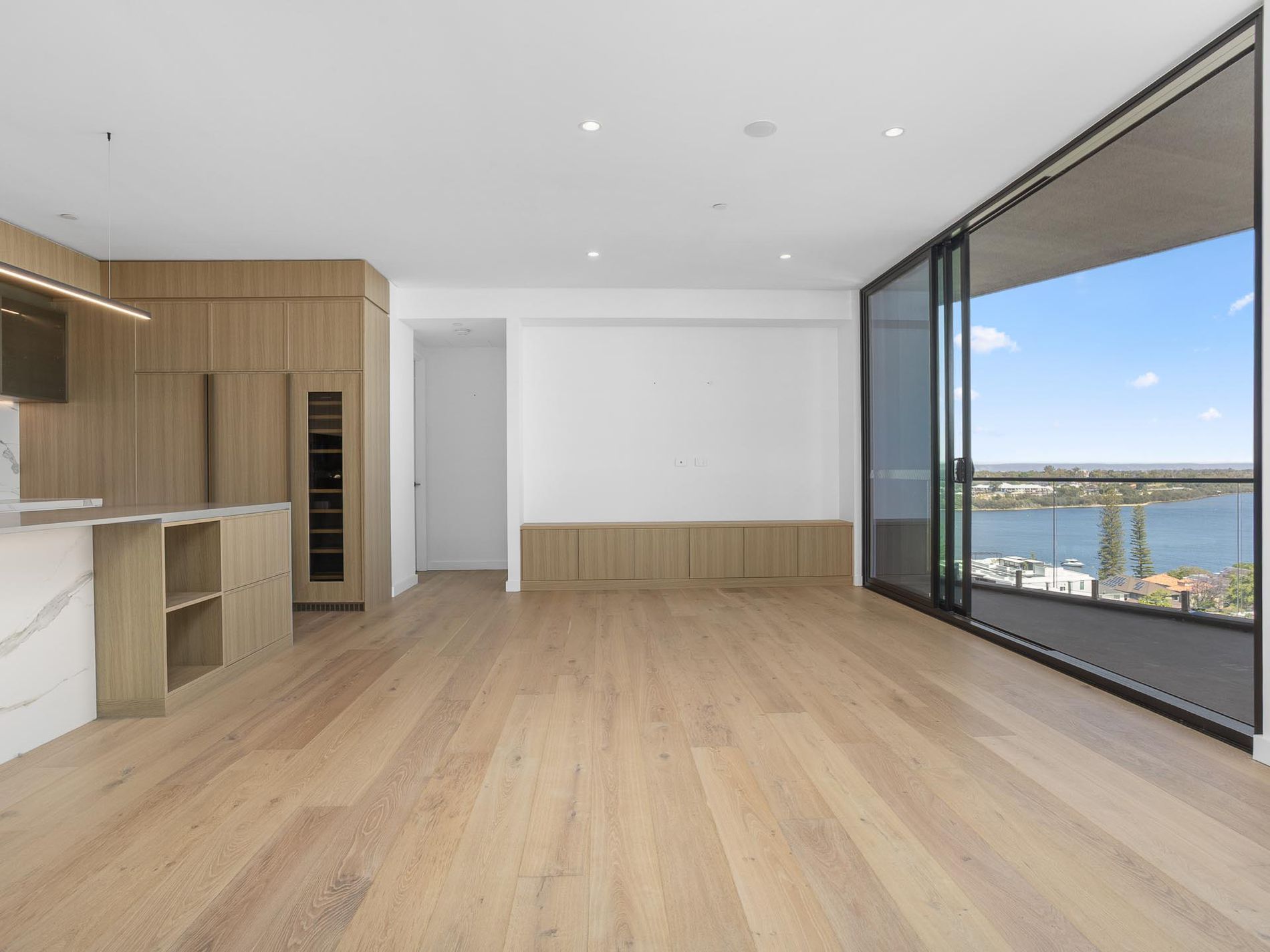 1001 / 18 Ogilvie Road, Mount Pleasant