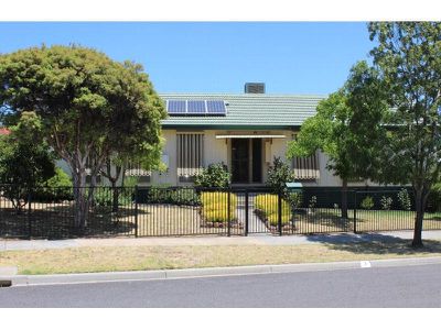 1 Roy Court, California Gully