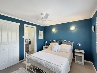 2 Saunders Street, Point Vernon